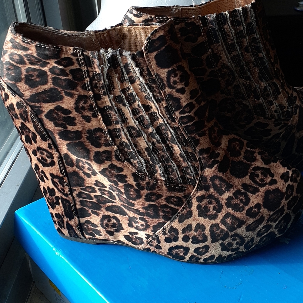 Wedges - Picture 3 of 4
